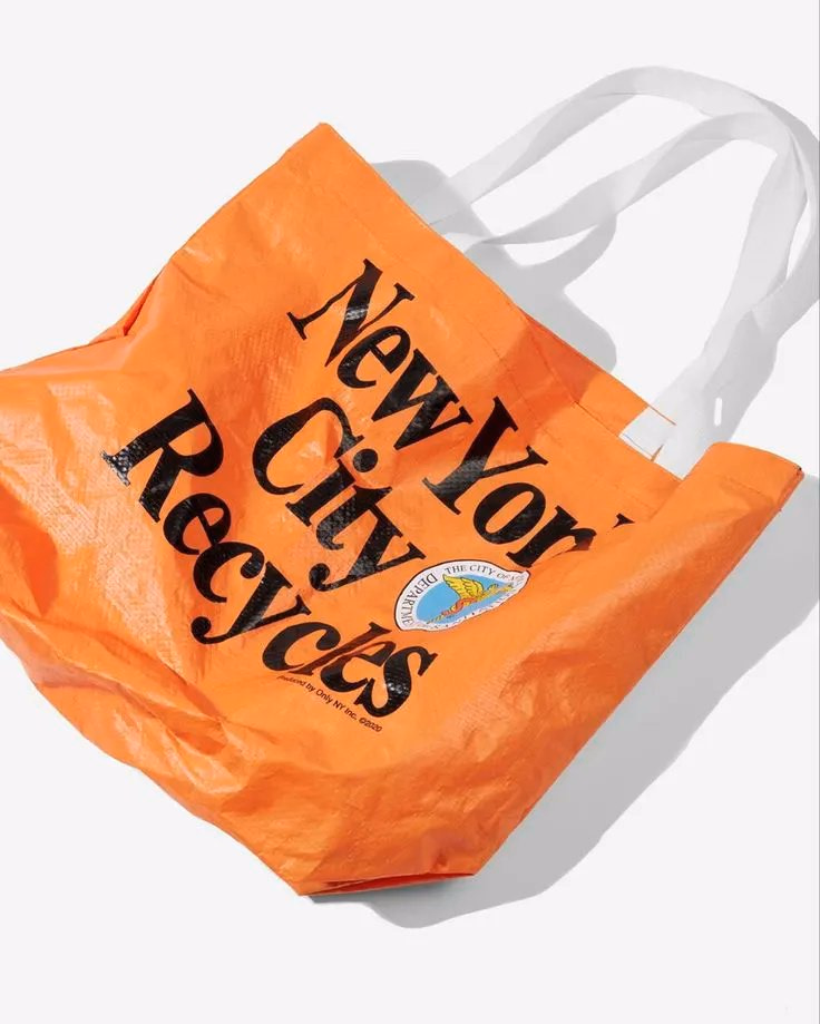 These tote bags - JoséPablo*