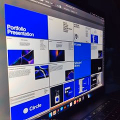This Portfolio Presentation Template will be FREE for a few hours.... - 47
